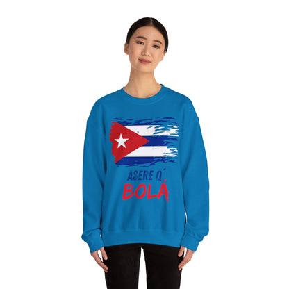 This crewneck sweatshirt is the perfect piece to show your love for Cuba and its culture. Featuring a modern and eye-catching design, it features the iconic phrase "Asere Q' Bola" in a style that captures the essence of the island.